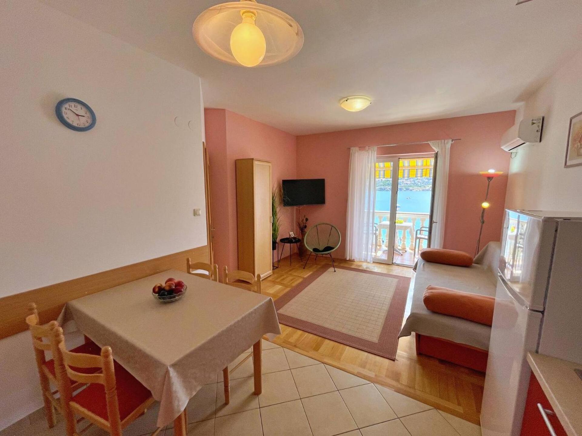Villa Tiha Lili Šilo Kültér fotó