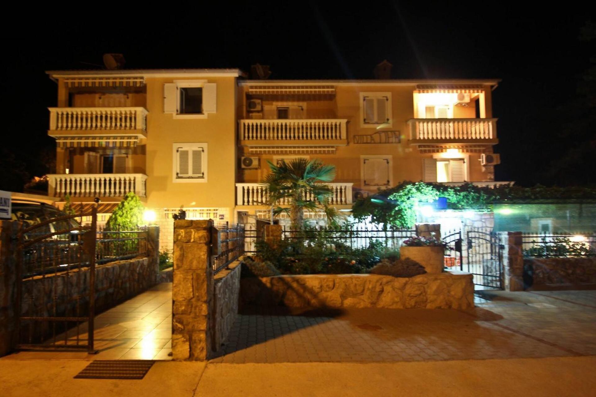 Villa Tiha Lili Šilo Kültér fotó
