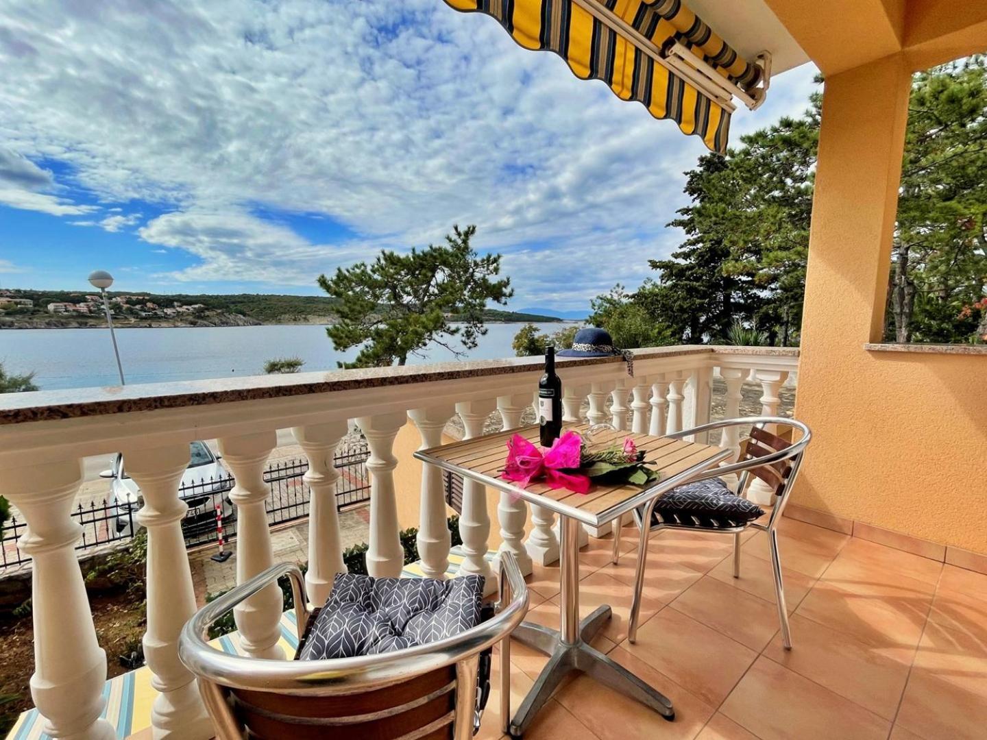 Villa Tiha Lili Šilo Kültér fotó
